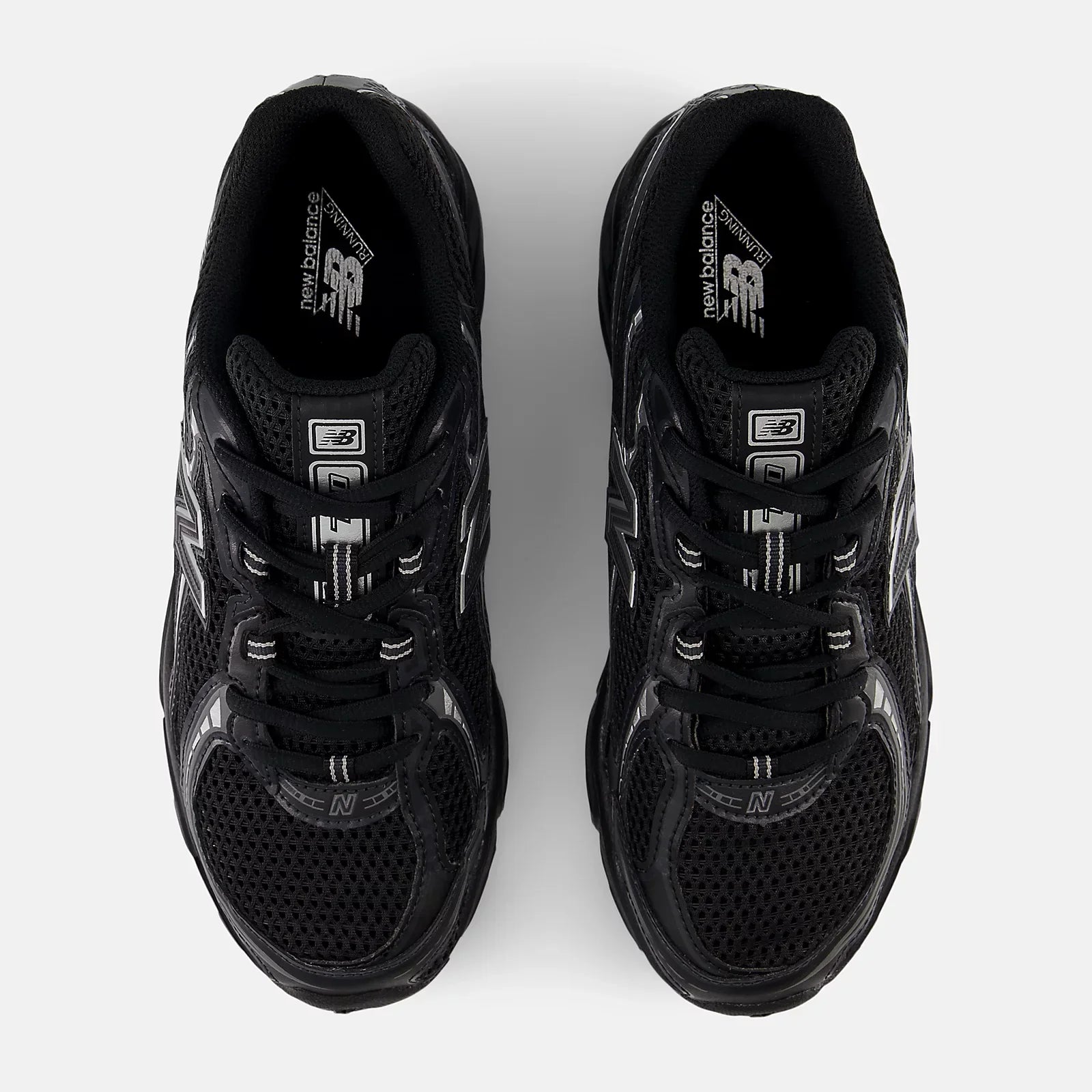 New Balance 740