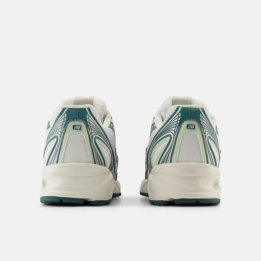 New Balance 740