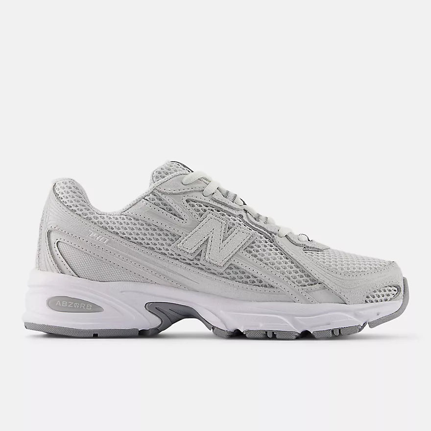 New Balance 740