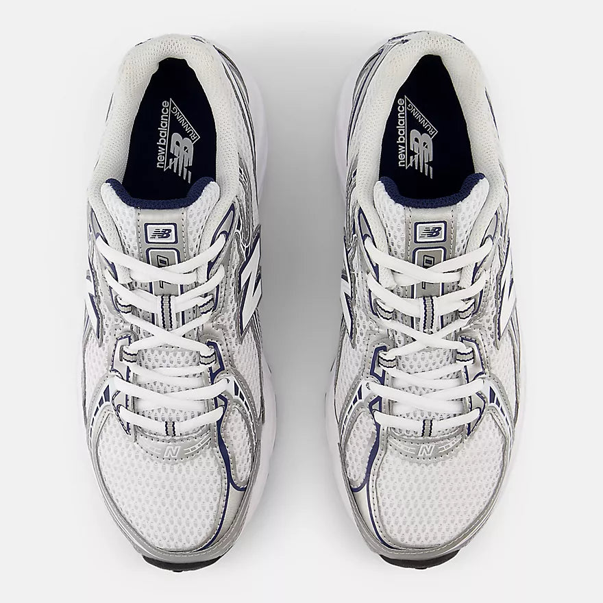 New Balance 740