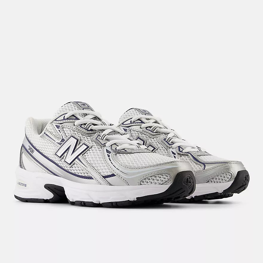 New Balance 740
